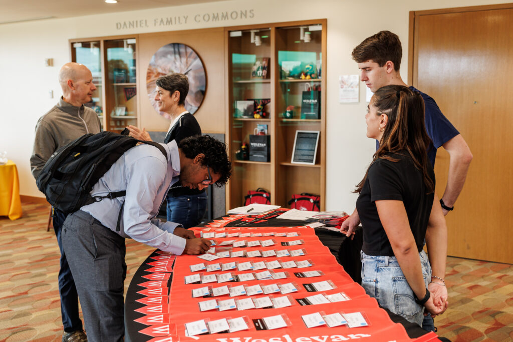 Wesleyan University African Scholars Reception/Dinner.
Photo by Tony Fiorini